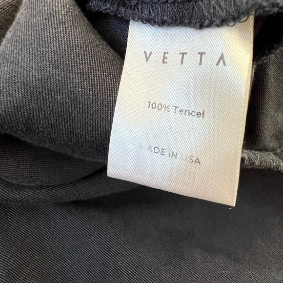 Vetta Navy Tencel Reversible Tee Size M​ - Picture 8 of 8